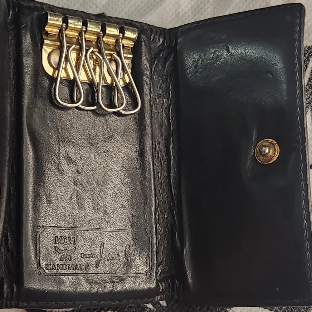 vintage black